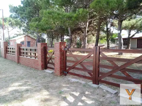 Casa en venta - 3 Dormitorios 1 Baño - Cochera - 500Mts2 - Nueva Atlantis