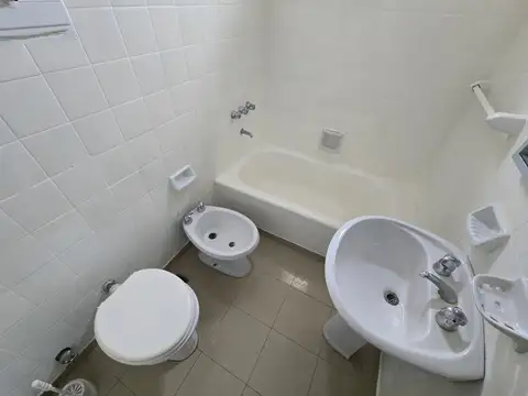 DOS AMBIENTES LUMINOSOS, EXCELENTE UBICACIÓN