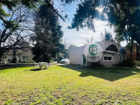 Casa  en Venta en  Country Banco Provincia, Moreno, G.B.A. Z