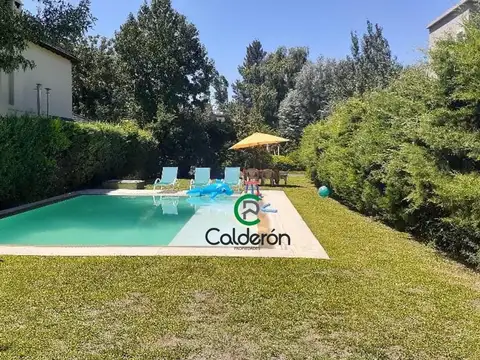 Casa  en Venta en  Country Banco Provincia, Moreno, G.B.A. Z