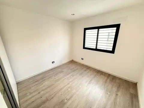 Casa en Alquiler en Ituzaingo, USD 900