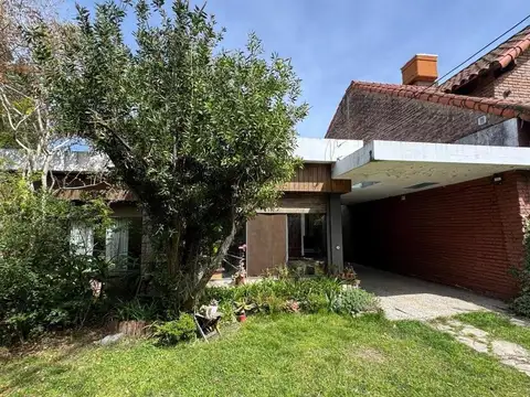 Venta casa en una planta en Bella Vista