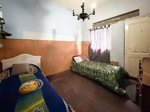 Casa 5 ambientes con 1 baño