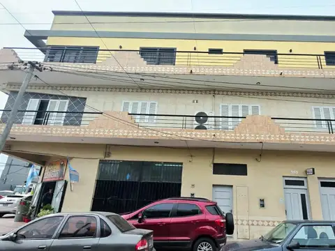 DEPARTAMENTO DE 2 AMBIENTES CON PATIO