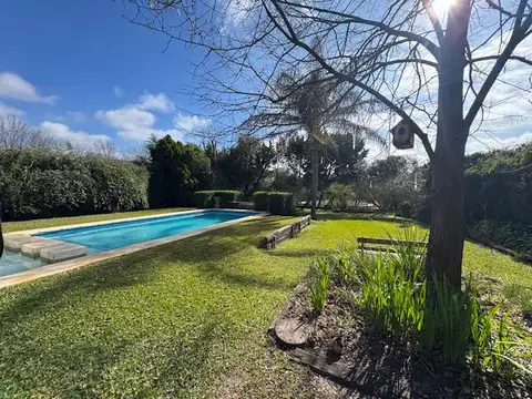 VENTA CASA 6 AMBIENTES, BARRIO ROBLE JOVEN, PILAR