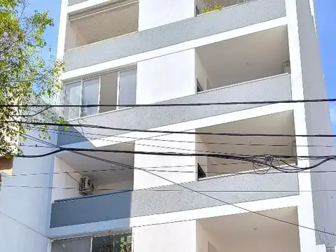 Esnaola 600, Piso 5