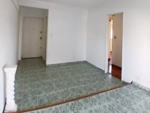 Av. Regimientos de Patricios 437 , Piso 6