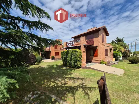 Casa 6 ambientes con 3 baños