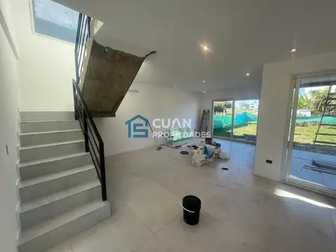 Casa en Venta en Pilar del Este - Santa Lucia, USD 260.000