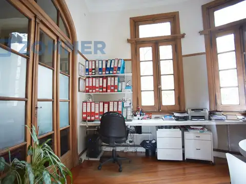 ALQUILER OFICINA EN SEMIPISO BARRIO NORTE-  estilo Francés 5 ambientes en ochava