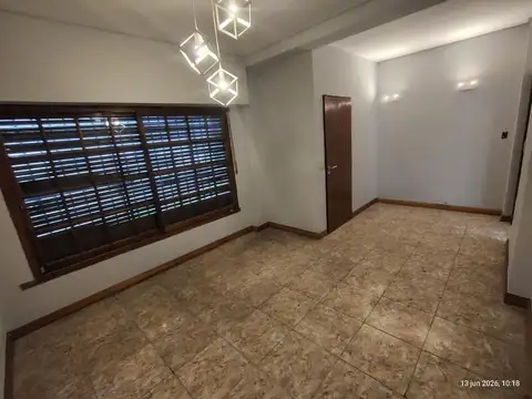 Depto Tipo Casa en Alquiler en José Ingenieros, $ 1.100.000