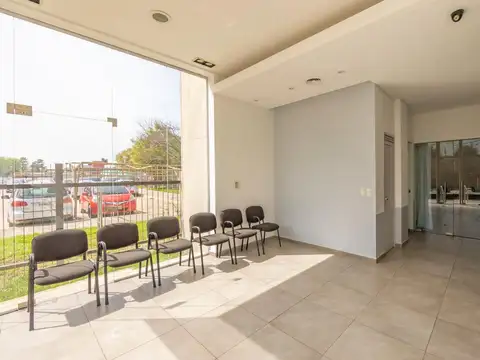 Oficina en Alquiler en Banfield, $ 1.800.000