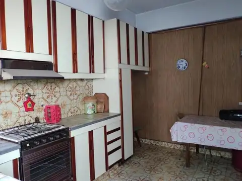 Depto Tipo Casa en Venta de 4 dormitorios