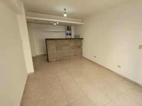 Departamento en Alquiler en Morón Sur, $ 450.000