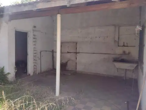 Casa en Venta a Reciclar en Monte Grande