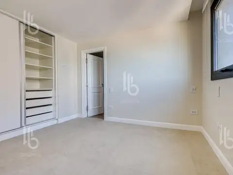 Departamento en Venta en La Perla Sur, USD 341.415