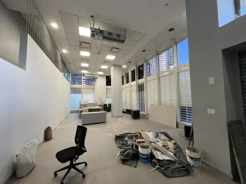 Oficina en Alquiler en Catalinas, USD 82.500