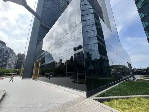 Oficina en Alquiler con 23 cocheras