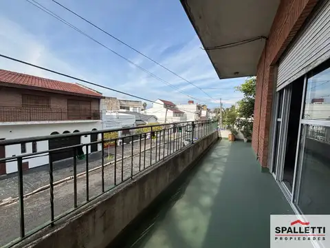 PH en venta c/ cochera en Ramos Mejía