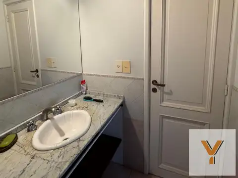 Casa en venta - 6 Dormitorios 6 Baños - San Miguel