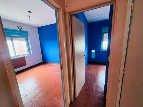 CON COCHERA FIJA Y CUBIERTA