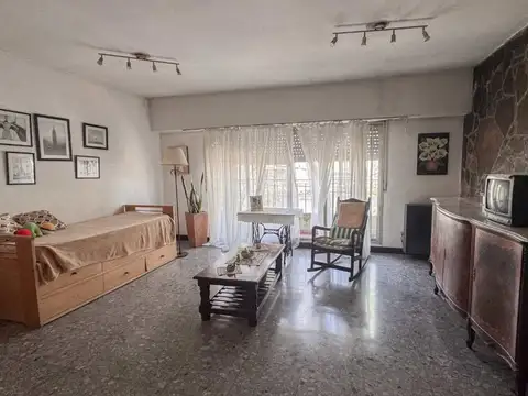 VENTA GALPON Y VIVIENDA INDEPENDIENTE EN LOTE PROP