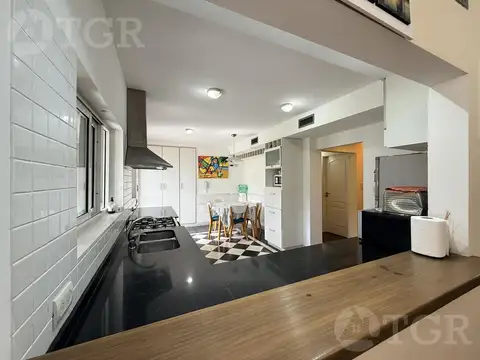 Casa 5 ambientes con 3 baños