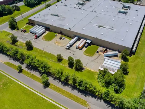 OPORTUNIDAD VENTA PARQUE INDUSTRIAL MORENO ESCUCHA OFERTA