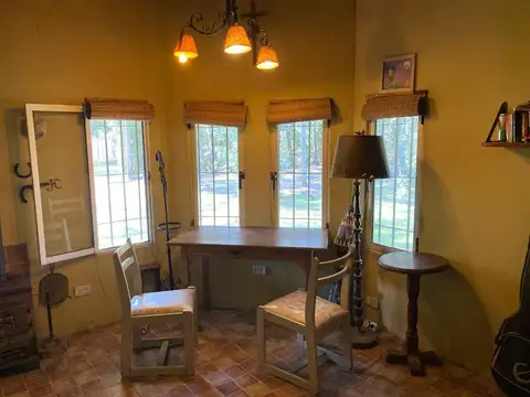 Casa 4 ambientes con 1 baño