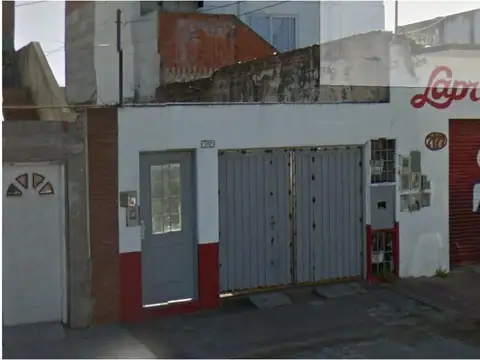 Casa Interna de Gran Dimensión  4 Amb  en Venta