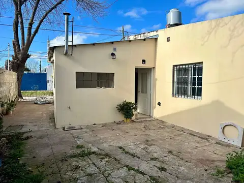 CASA 3 AMBIENTES EN VENTA EN KORN CON DEPARTAMENTO