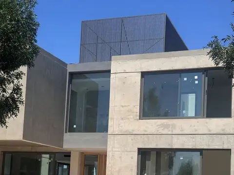 Casa en Venta de 5 dormitorios