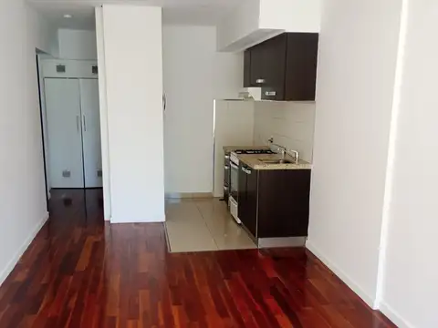 Departamento en Alquiler en Centro, $ 450.000