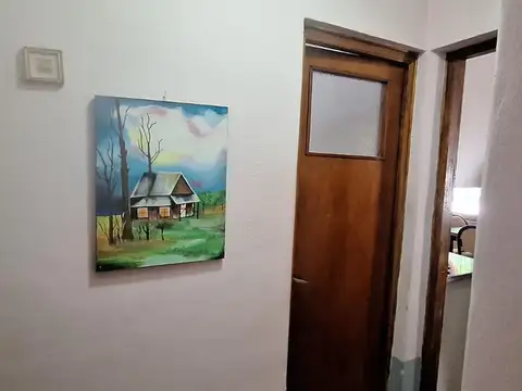 Casa 5 ambientes con 1 baño