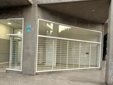 Local en Alquiler Via Pública