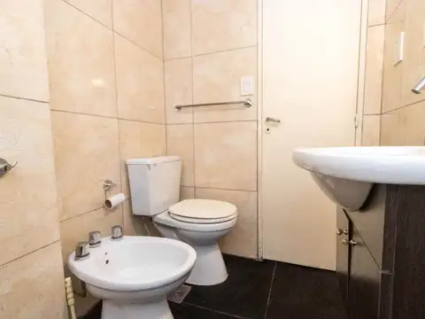 DEPARTAMENTO 2 AMBIENTES  EXCELENTE UBICACIÓN 