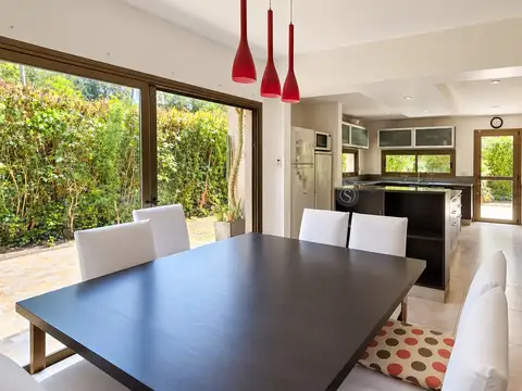 Casa en Alquiler en Mapuche Country Club, USD 2.000