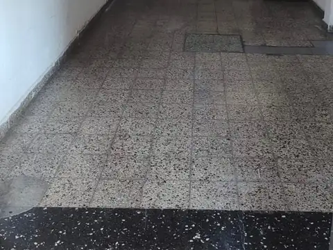 Maipu 900, Piso 1