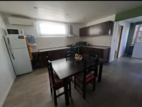 Casa 6 ambientes con 3 baños