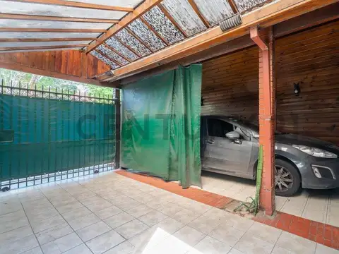 San Pedro 900, Piso 0