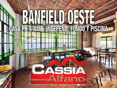 CASA EN PH CON FONDO LIBRE, TRES DORMITORIOS, DOS BAÑOS, IMPECABLE ESTADO