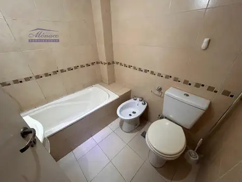 Depto Tipo Casa en Alquiler al Este