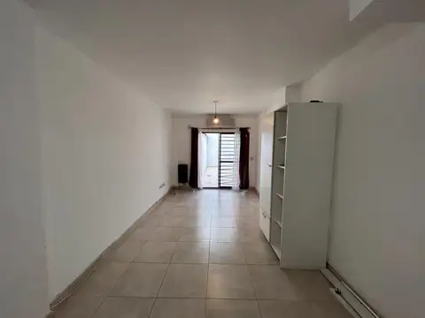 Depto Tipo Casa en Alquiler al Este
