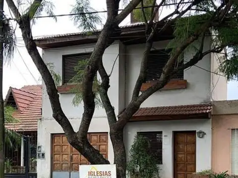 Depto Tipo Casa en Venta de 4 ambientes