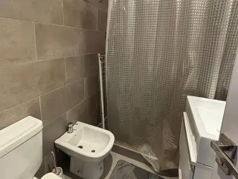 Departamento en Alquiler con 1 cocheras