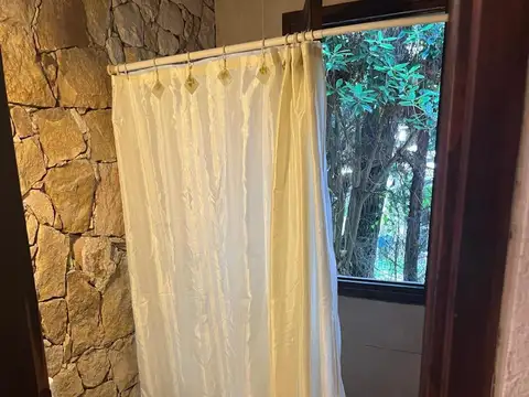 Casa en Alquiler Temporal con 1 cochera