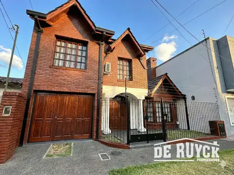 Elustondo al 1300, a pasos de Av. 12 de Octubre y Calchaqui