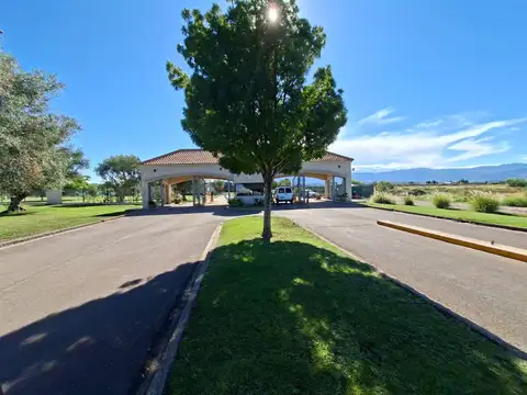 Terreno en Venta 33  mts Fondo