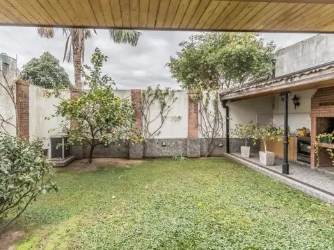 Casa | Chalet | 6 ambientes | Playroom | Fondo | Lomas del Mirador