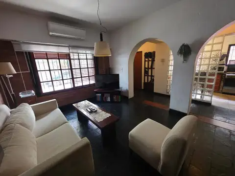 Casa en Venta en Villa del Parque, USD 229.000